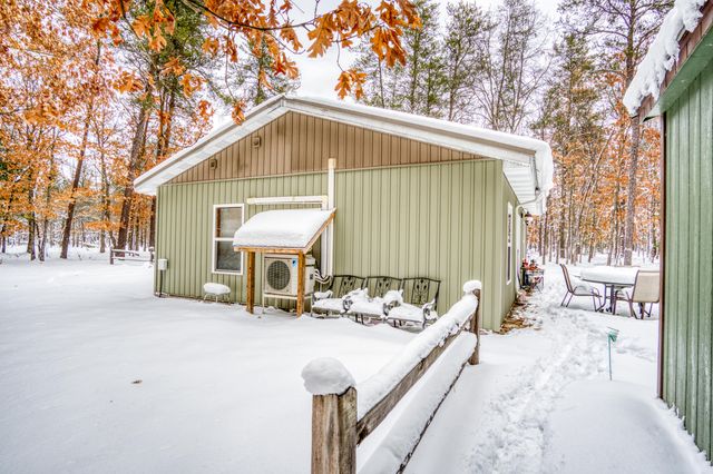 4813 W 48th Street, Pleasant Plains Twp, MI 49304