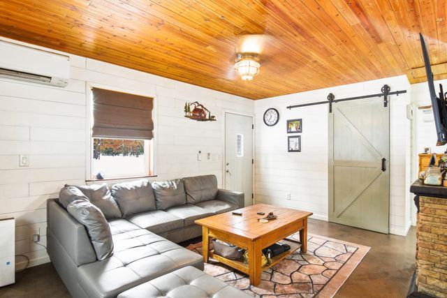 4813 W 48th Street, Pleasant Plains Twp, MI 49304