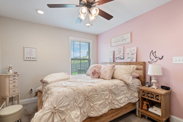 1386 Isaiah Dr, Clarksville, TN 37042