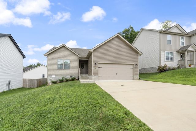1386 Isaiah Dr, Clarksville, TN 37042