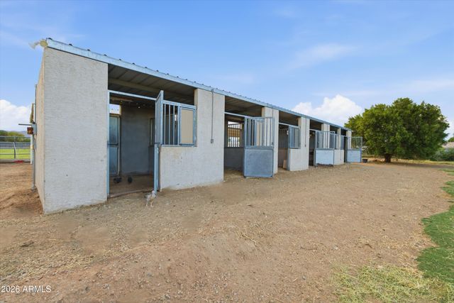 17624 W MARYLAND Avenue, Waddell, AZ 85355