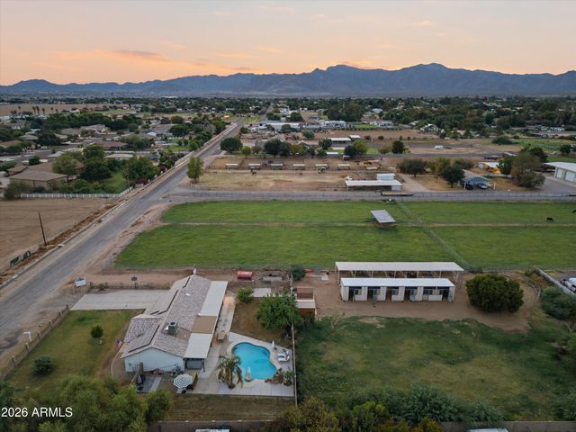 17624 W MARYLAND Avenue, Waddell, AZ 85355