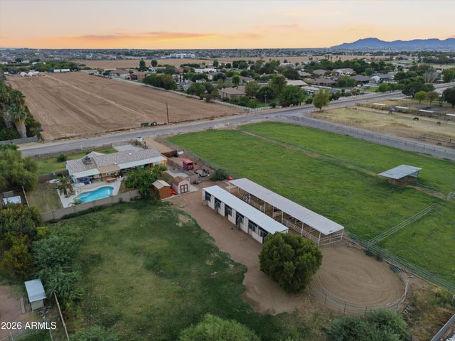 17624 W MARYLAND Avenue, Waddell, AZ 85355
