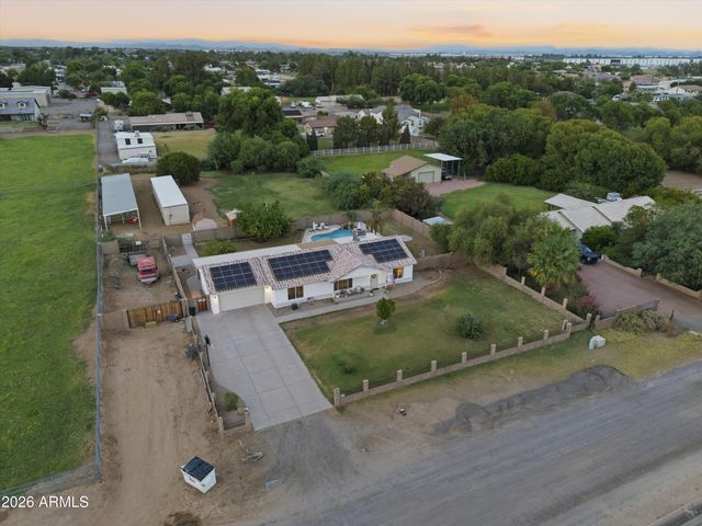 17624 W MARYLAND Avenue, Waddell, AZ 85355