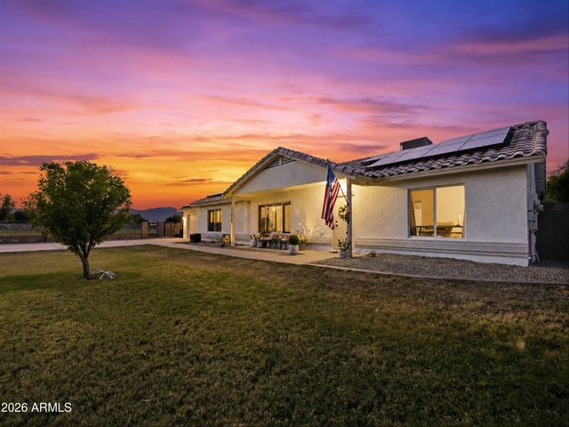 17624 W MARYLAND Avenue, Waddell, AZ 85355