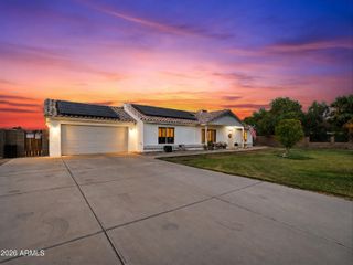 17624 W MARYLAND Avenue, Waddell, AZ 85355