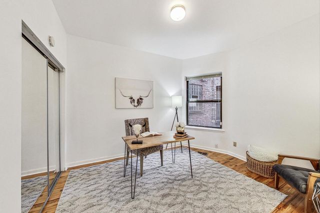 6209 S Dorchester Avenue 1, Chicago, IL 60637