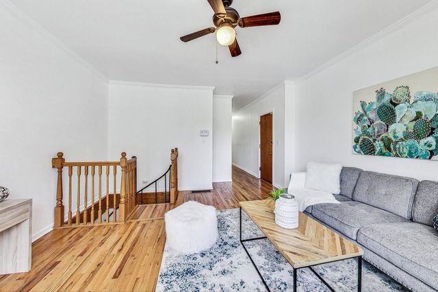 6209 S Dorchester Avenue 1, Chicago, IL 60637