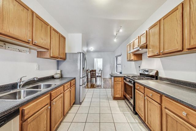 6209 S Dorchester Avenue 1, Chicago, IL 60637