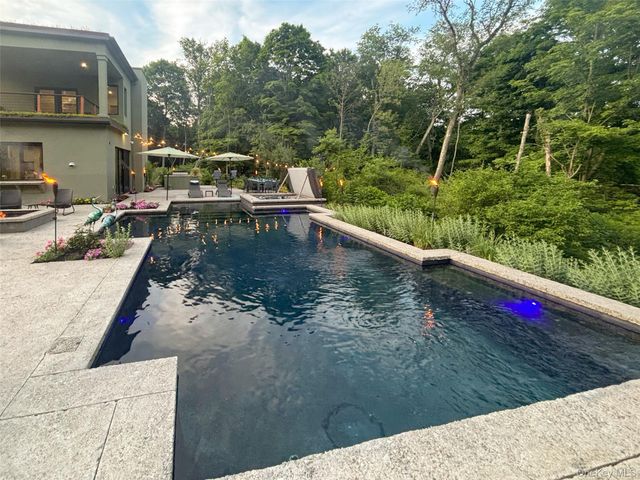 215 Smith Road, Poughkeepsie, NY 12603