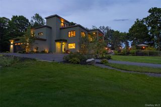 215 Smith Road, Poughkeepsie, NY 12603