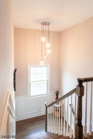 67 Bluffs Ct, Hamburg Boro, NJ 07419