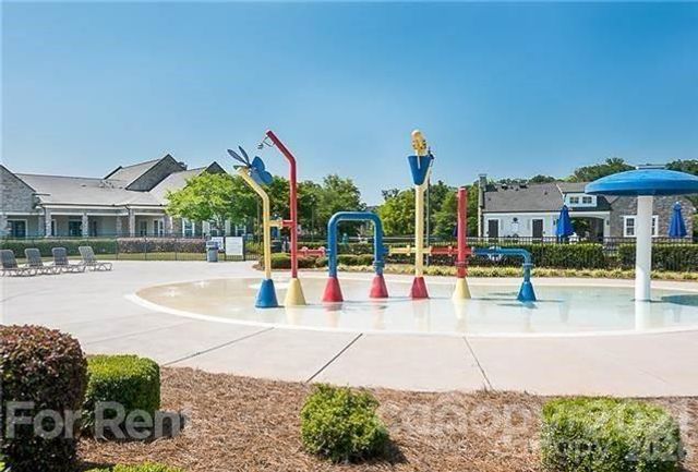 10329 Ebbets Road, Charlotte, NC 28273