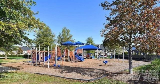 10329 Ebbets Road, Charlotte, NC 28273