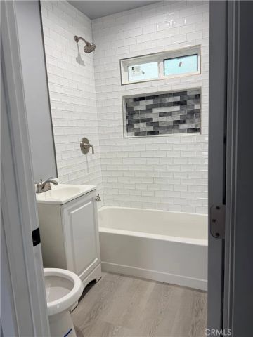 2101 W Canton, Long Beach, CA 90810