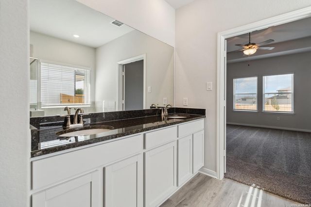 121 Alyssa Cove, San Antonio, TX 78253