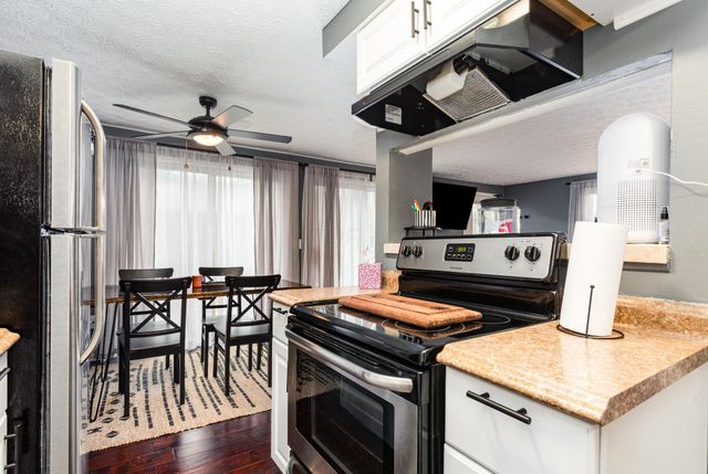 711 Cherry Hollow Road, A, Columbus, OH 43228