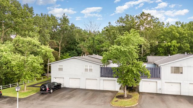 711 Cherry Hollow Road, A, Columbus, OH 43228
