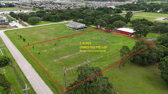 10711 Hidden Lake Ln, Richmond, TX 77406