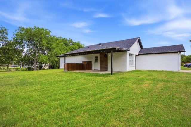 416 Scott Lane, Pilot Point, TX 76258