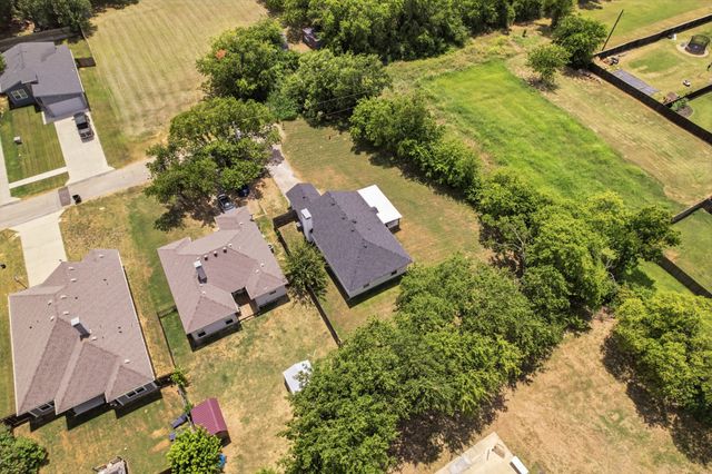 416 Scott Lane, Pilot Point, TX 76258