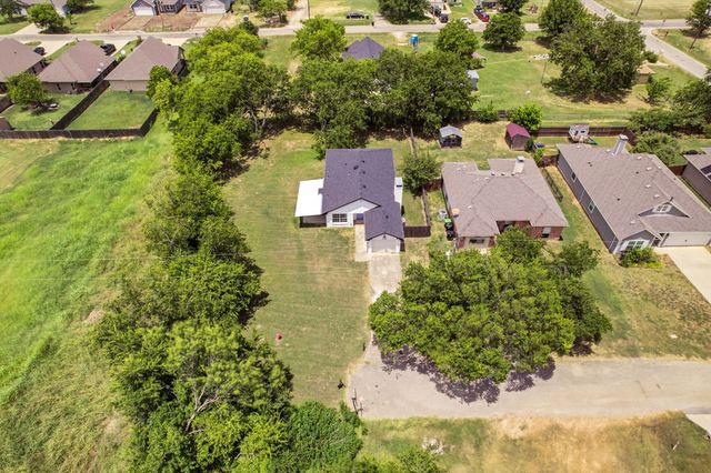 416 Scott Lane, Pilot Point, TX 76258