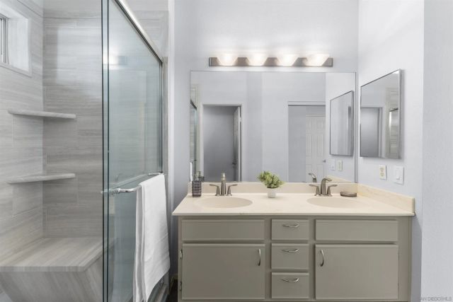 640 Camino De La Reina 1109, San Diego, CA 92108