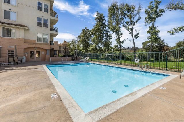 640 Camino De La Reina 1109, San Diego, CA 92108