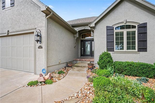 1905 NE 100th Terrace, Kansas City, MO 64155