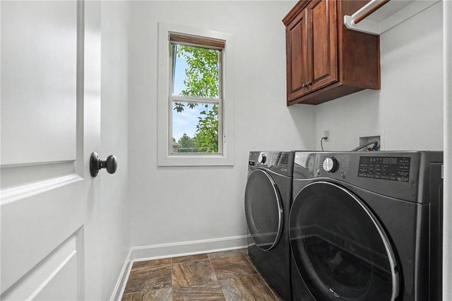1905 NE 100th Terrace, Kansas City, MO 64155