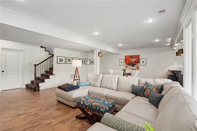 1905 NE 100th Terrace, Kansas City, MO 64155