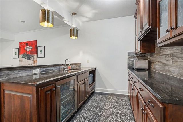 1905 NE 100th Terrace, Kansas City, MO 64155
