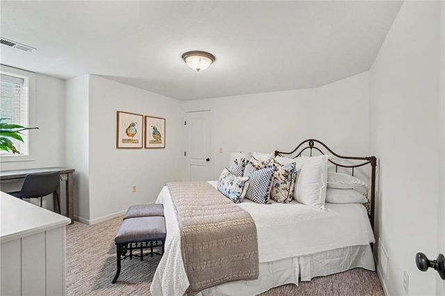1905 NE 100th Terrace, Kansas City, MO 64155