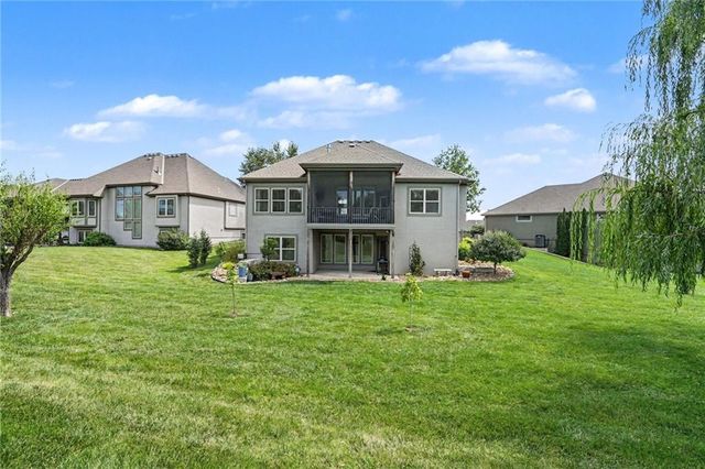 1905 NE 100th Terrace, Kansas City, MO 64155