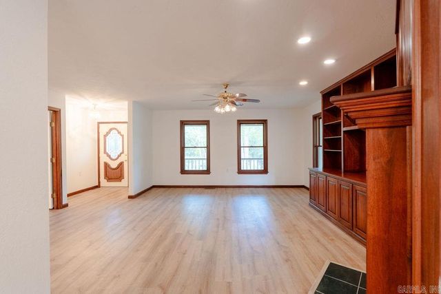 55 Crystal Court Circle, Heber Springs, AR 72543