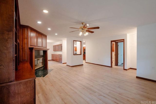 55 Crystal Court Circle, Heber Springs, AR 72543