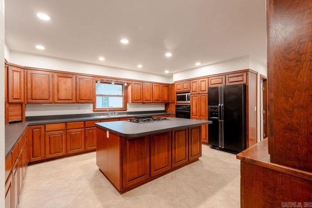 55 Crystal Court Circle, Heber Springs, AR 72543