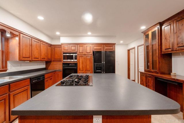 55 Crystal Court Circle, Heber Springs, AR 72543