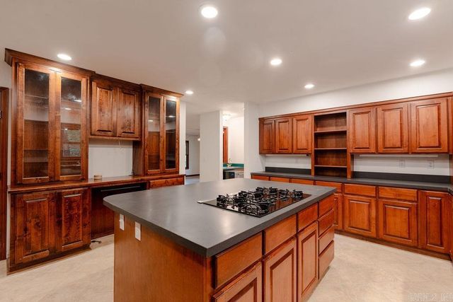 55 Crystal Court Circle, Heber Springs, AR 72543