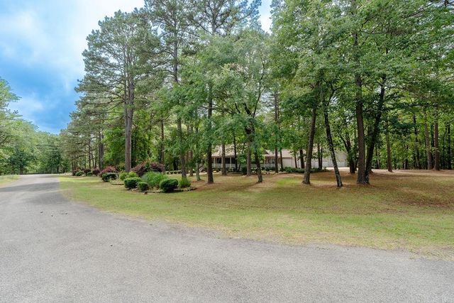 55 Crystal Court Circle, Heber Springs, AR 72543
