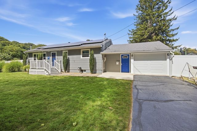 10 Linda Ave, Millbury, MA 01527