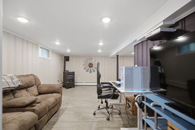 10 Linda Ave, Millbury, MA 01527