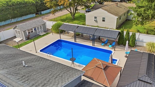 10 Linda Ave, Millbury, MA 01527