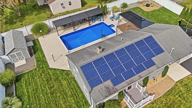10 Linda Ave, Millbury, MA 01527