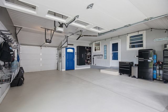 10 Linda Ave, Millbury, MA 01527