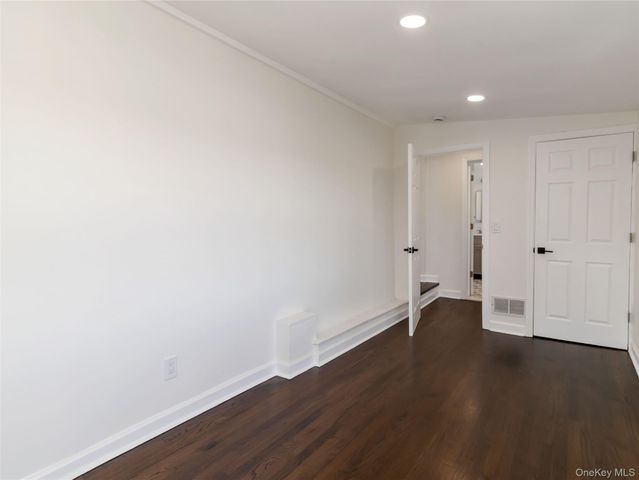 37 New Avenue, Yonkers, NY 10704
