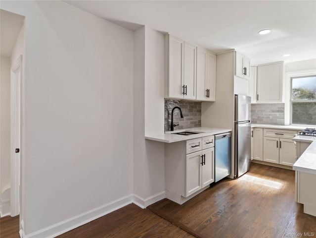37 New Avenue, Yonkers, NY 10704