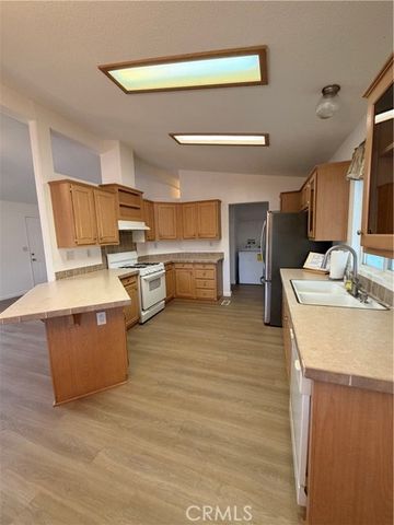 8450 G Avenue 57, Hesperia, CA 92345