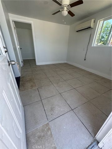 690 N Perris Boulevard C, Perris, CA 92571