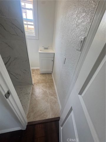 690 N Perris Boulevard C, Perris, CA 92571